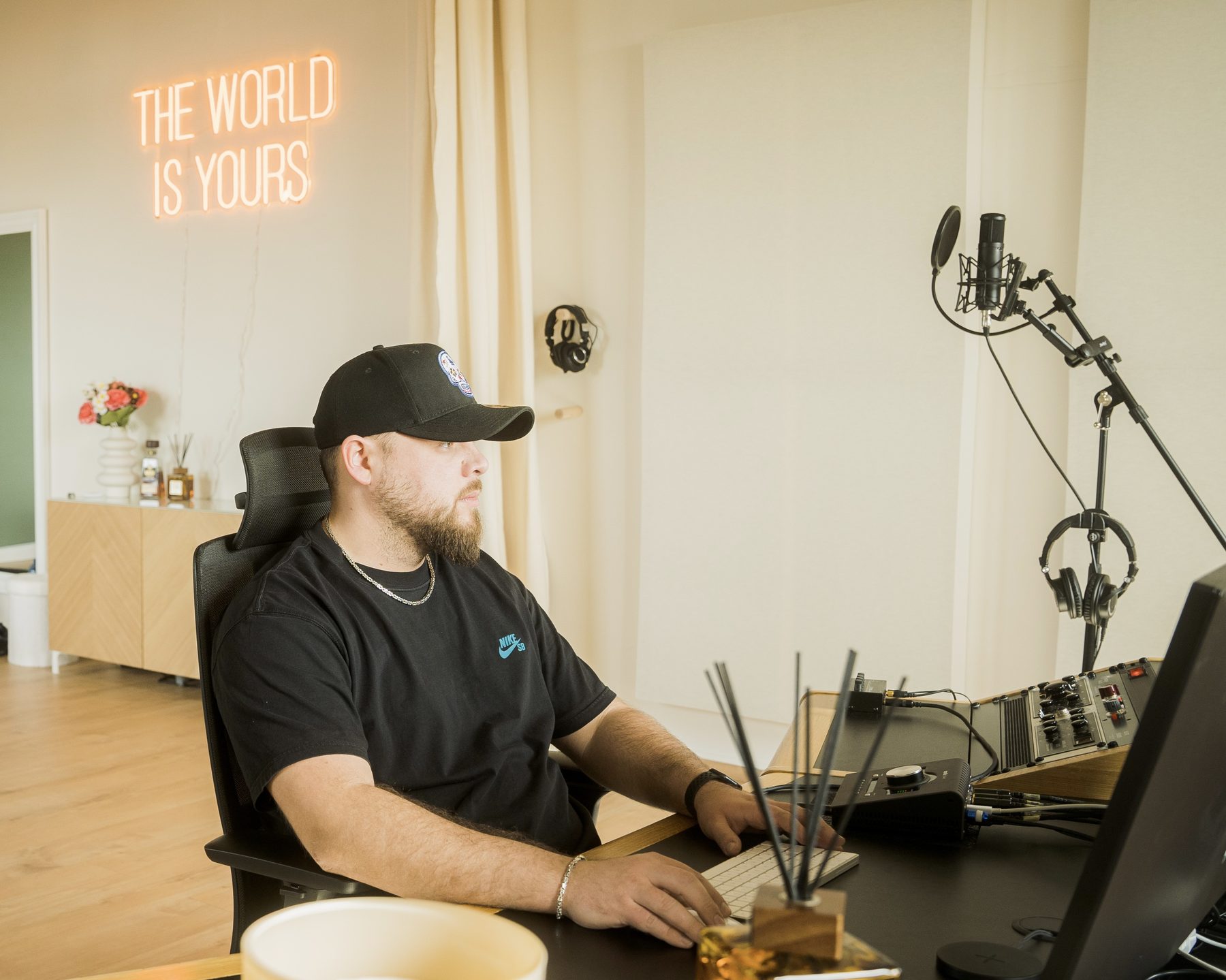 NukeBoyz im Studio bei der Arbeit
